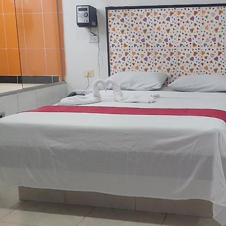 Hotel Marat Medellín Kültér fotó