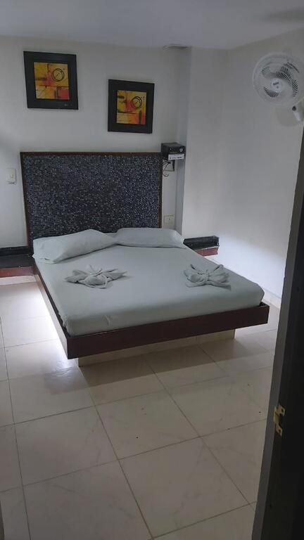 Hotel Marat Medellín Kültér fotó