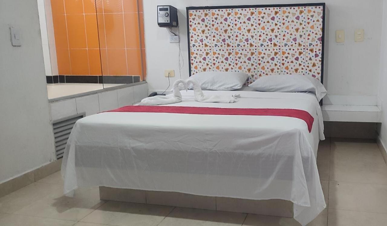Hotel Marat Medellín Kültér fotó